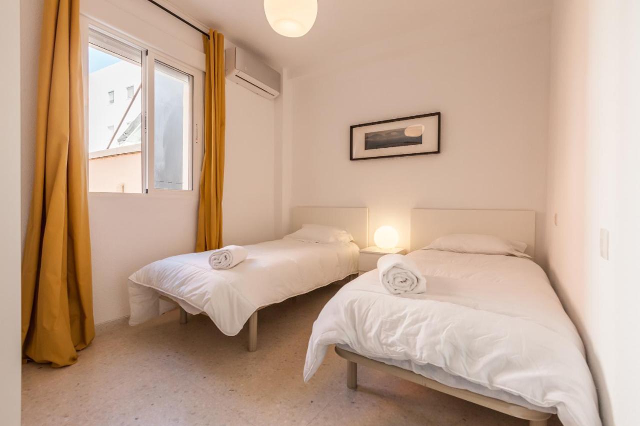 Triana With Free Parking Appartement